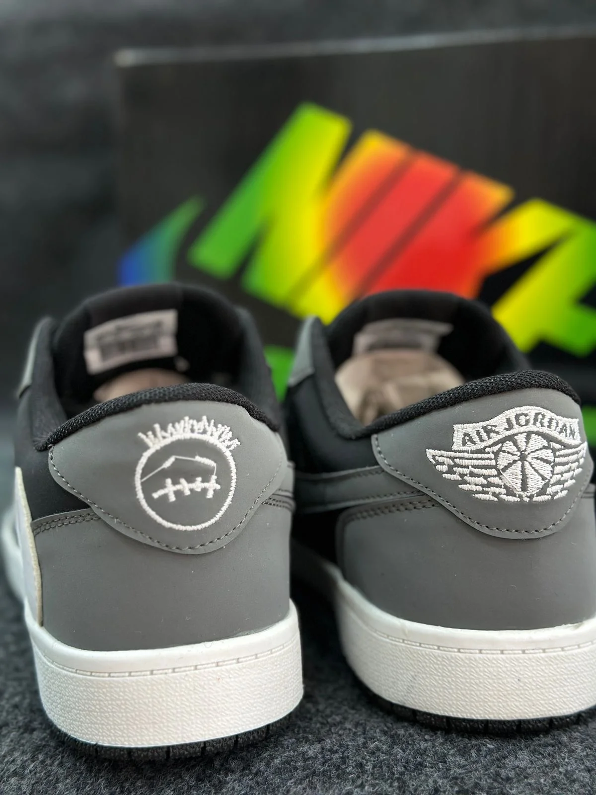 TRAVIS SCOTT LOW (View 3)